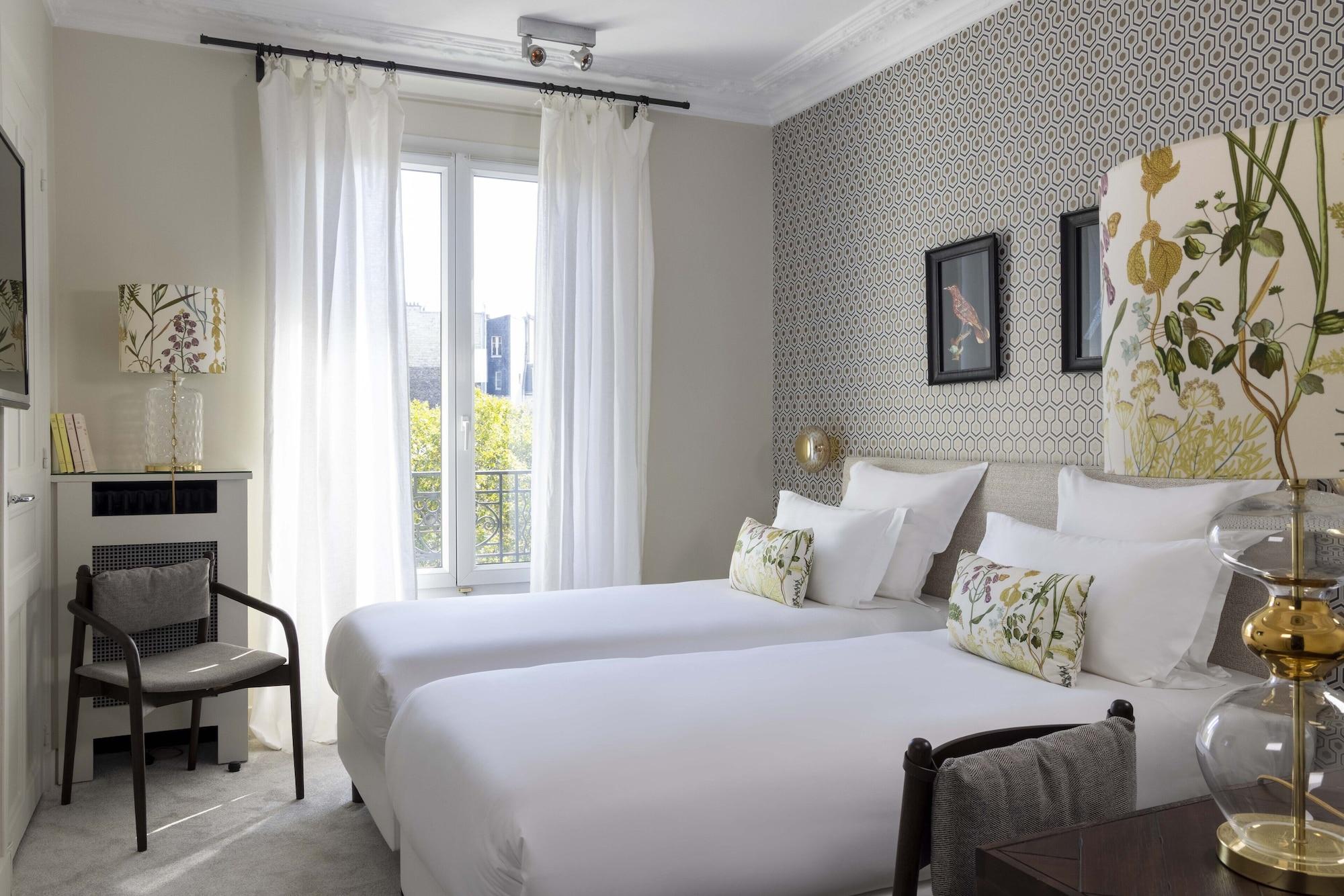 Hotel De Banville Paris Exterior photo