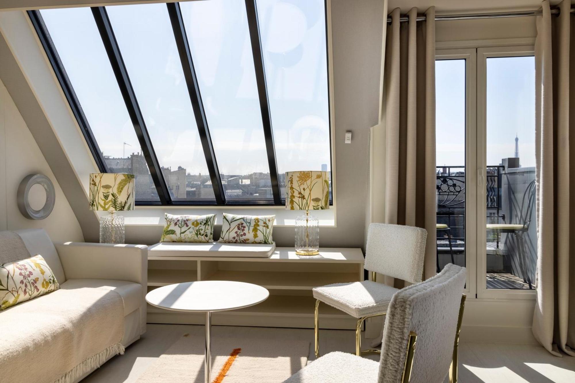 Hotel De Banville Paris Exterior photo