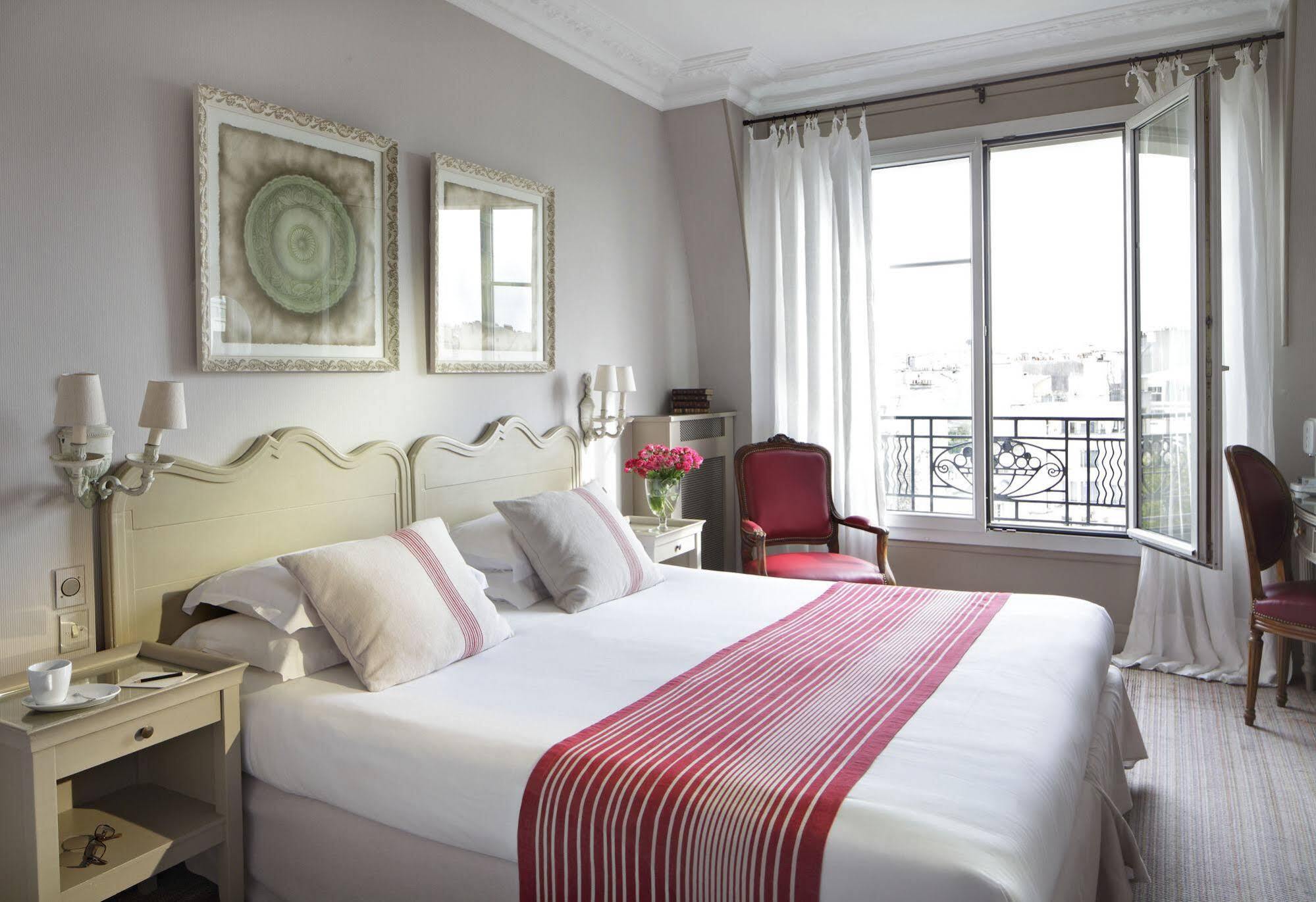 Hotel De Banville Paris Exterior photo